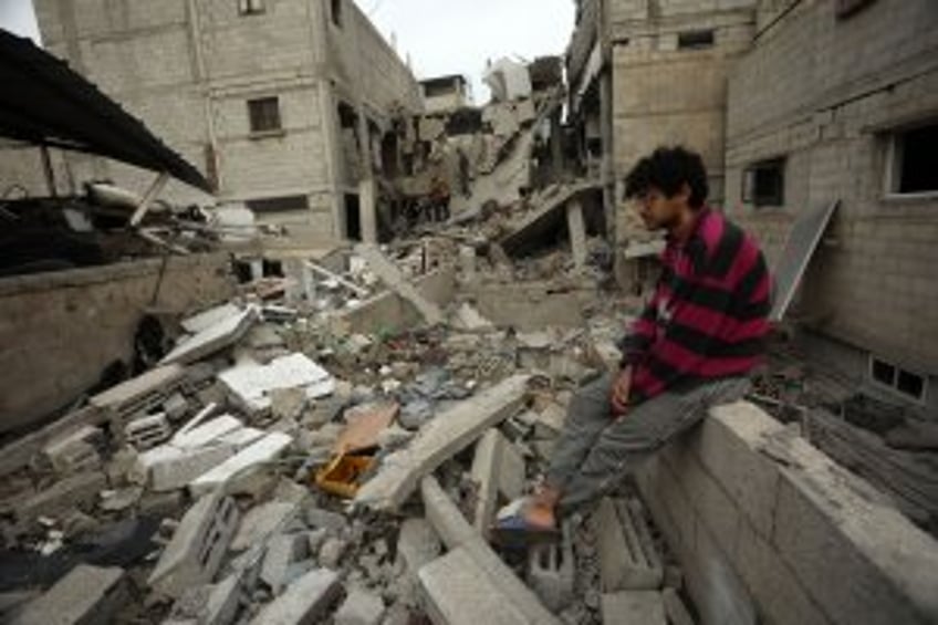 Almost 25K now dead in Gaza as Israeli airstrikes pound Khan Younis