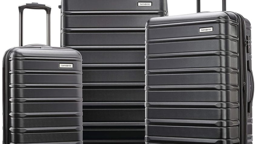 This set is lightweight and expands.