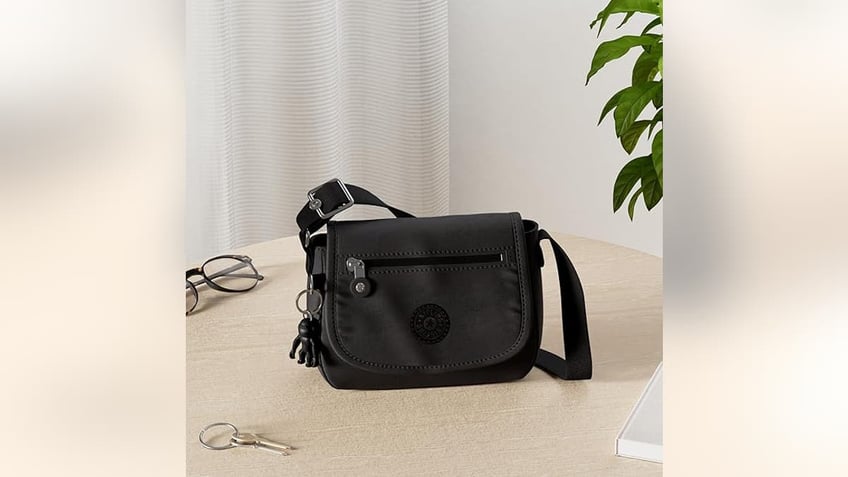 Pack this mini bag for your next adventure.