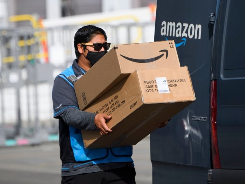 amazon records every move delivery drivers make and now the videos are leaking