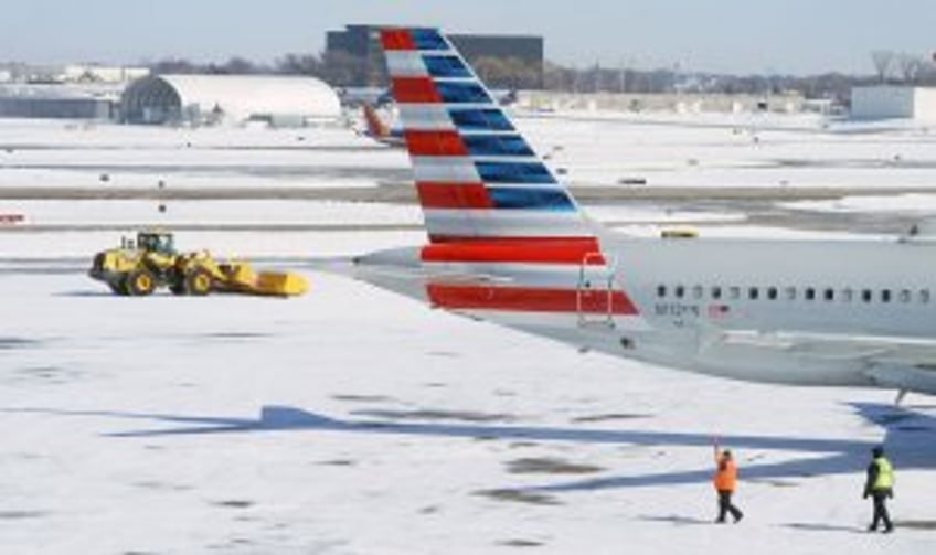 American Airlines jet skids off icy NY runway