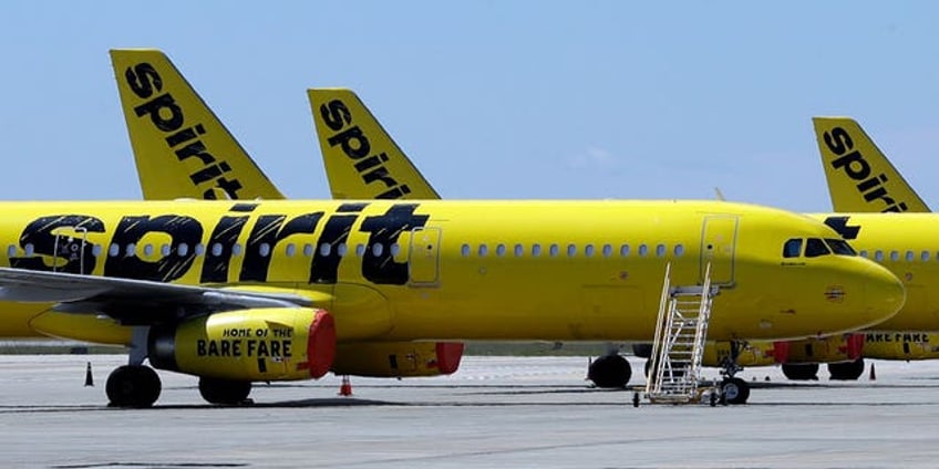 american airlines plane has terrifying close call with spirit airlines plane at boston airport