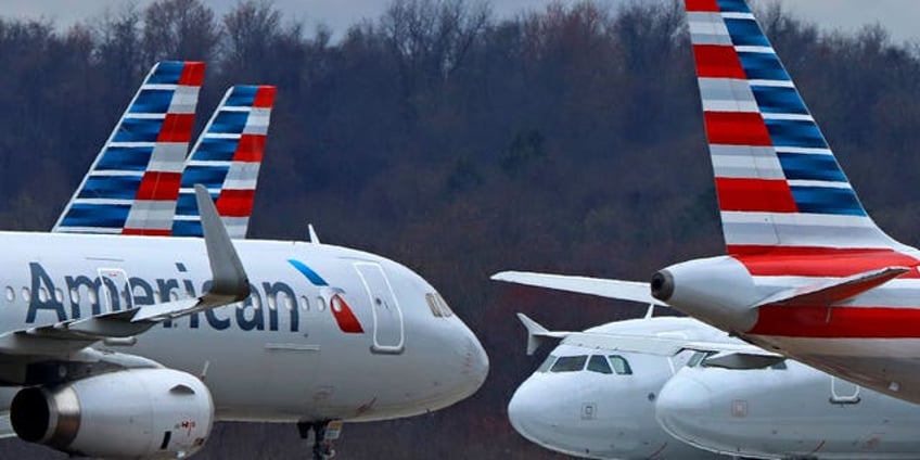 american airlines plane has terrifying close call with spirit airlines plane at boston airport