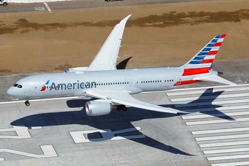 american airlines stuns by halting all israel flights until april 2025