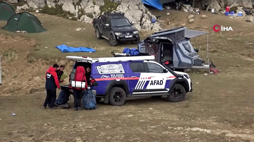 american caver mark dickey trapped 3400 feet inside turkish cave massive rescue effort underway