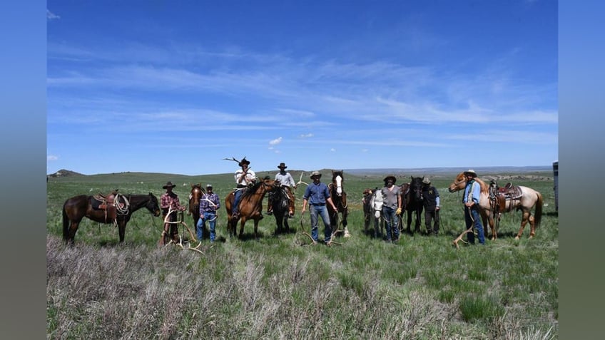 american cowboys saddle up to help israeli farmers on the front line after hamas attack