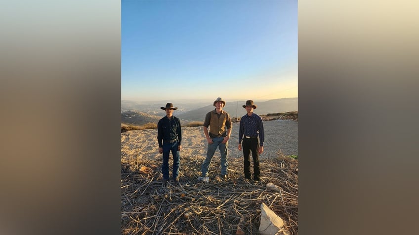 american cowboys saddle up to help israeli farmers on the front line after hamas attack