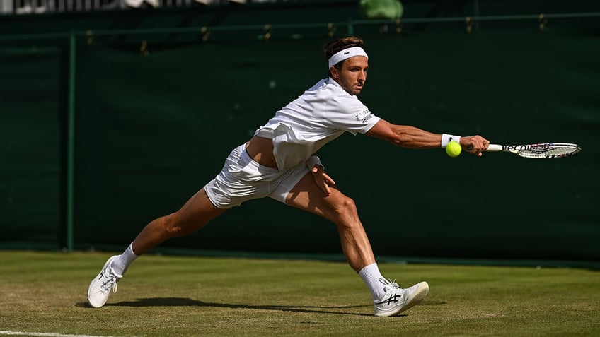 Arthur Rinderknech backhand