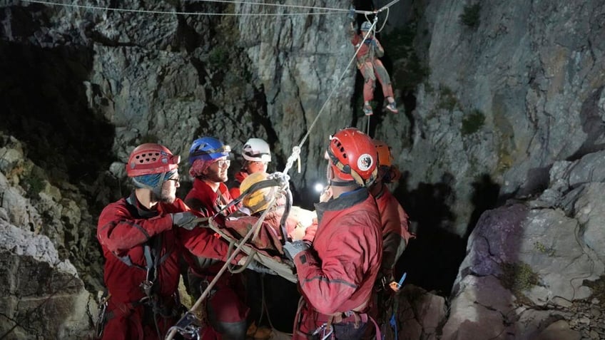 american who helped save mark dickey speaks about dire situation during turkish cave rescue