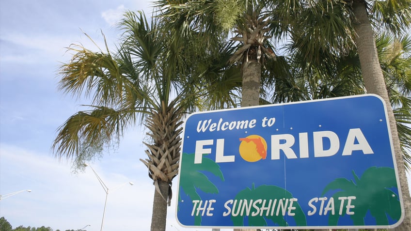 Florida welcome sign