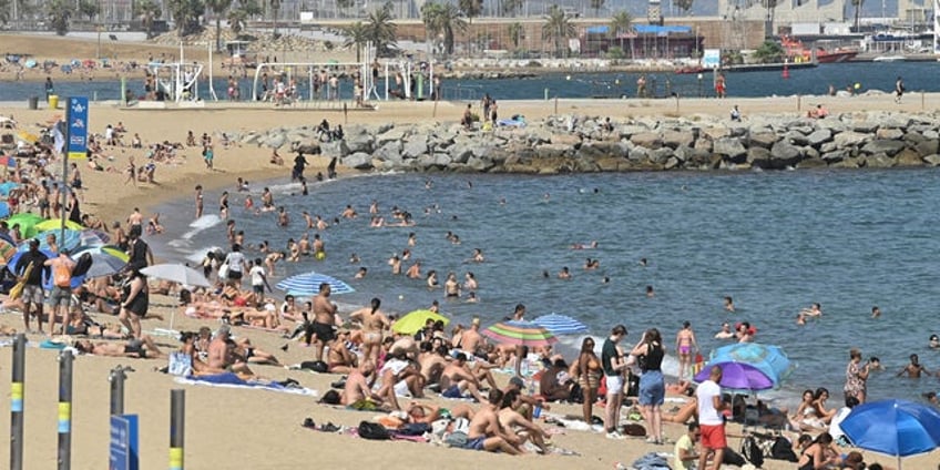 americans should remain ultra conscious if traveling to europe due to serious heat wave expert