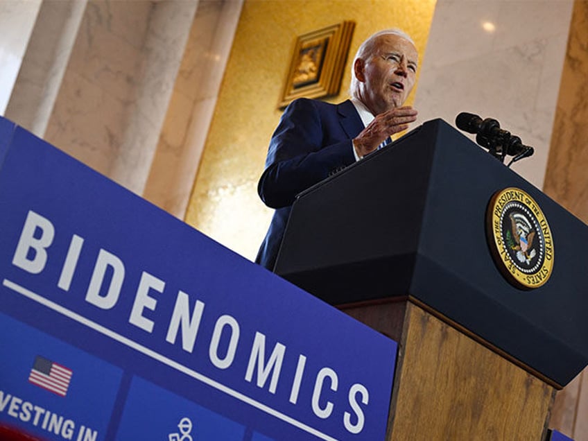 americans sour on bidenomics most say economy worse than five years ago