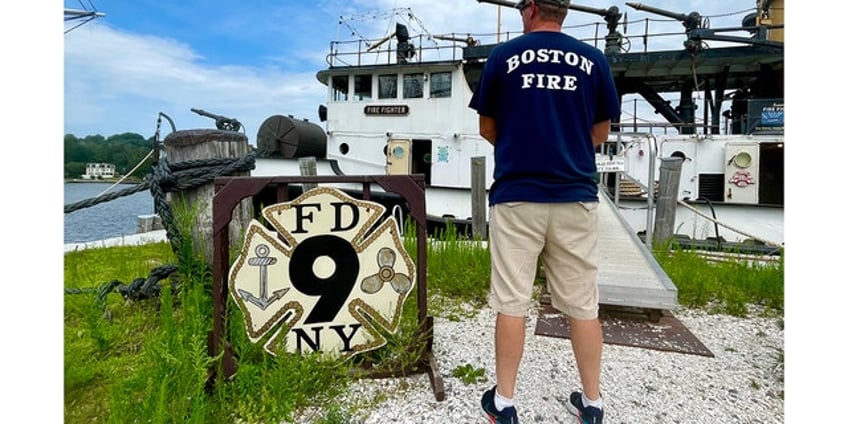 americas fireboat celebrates 85 years after storied career battling blazes protecting us homeland