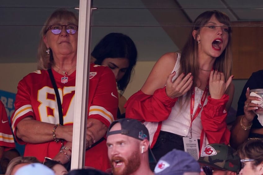 americas football mom donna kelce nfl should be thrilled with taylor swift increasing viewership