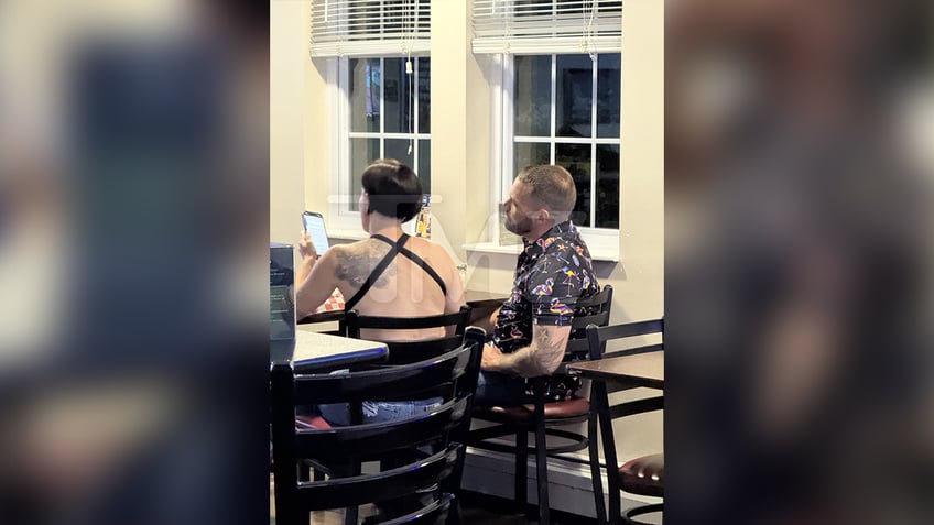 Casey Anthony at sports bar
