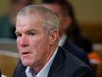 Amid Brett Favre’s Parkinson’s diagnosis, neurologist discusses how concussions impact risk