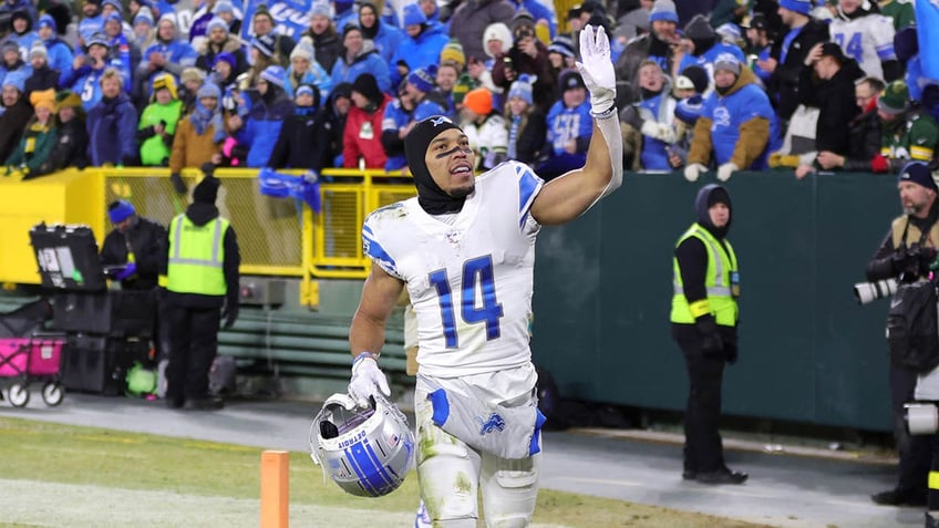 amon ra st brown scores first touchdown of 2023 nfl season after lions fake punt