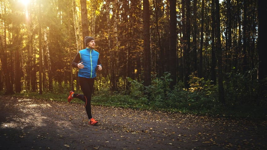 It's time to start switching over to warm-weather running gear. 