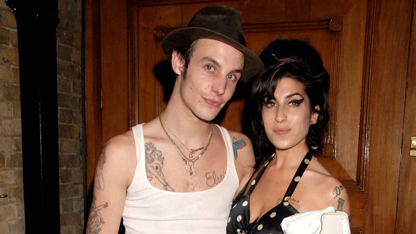 amy winehouses ex husband blake fielder civil admits making mistakes but cant carry burden for her death