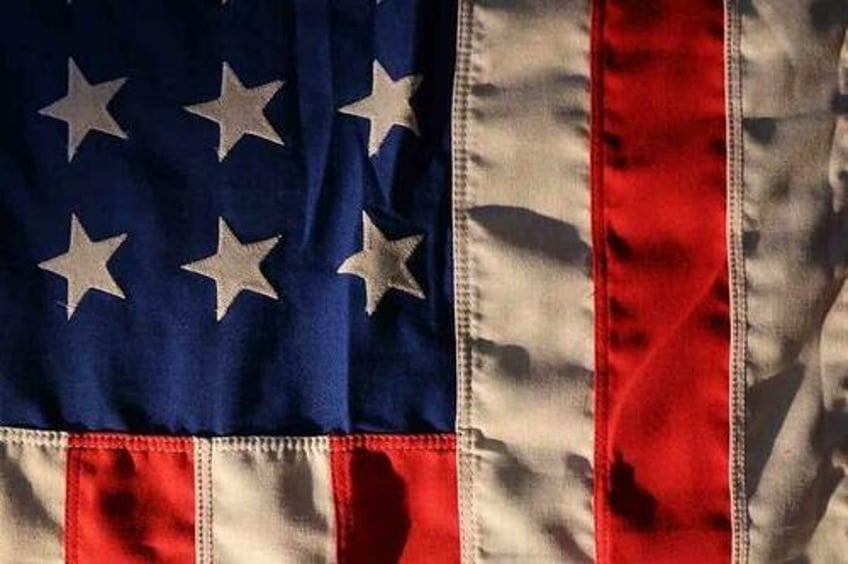 an army special forces veteran creates american flags that dont burn