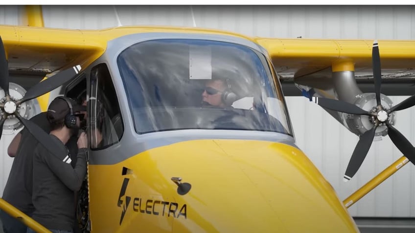 electric aircraft 2