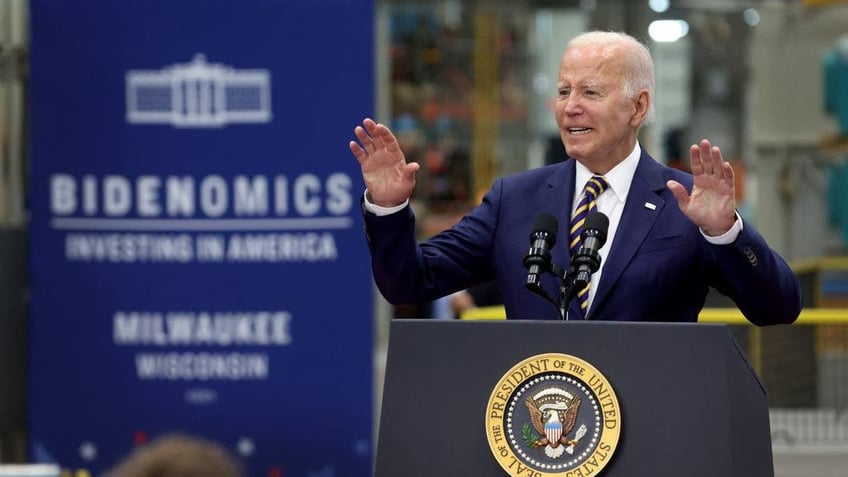 analysis finds americans need extra 11400 to afford the basics as gop lawmakers blame bidenomics