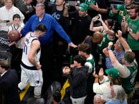 Analysis: The chance was there for Dallas in Game 2, but Mavs now face even tougher road vs. Boston