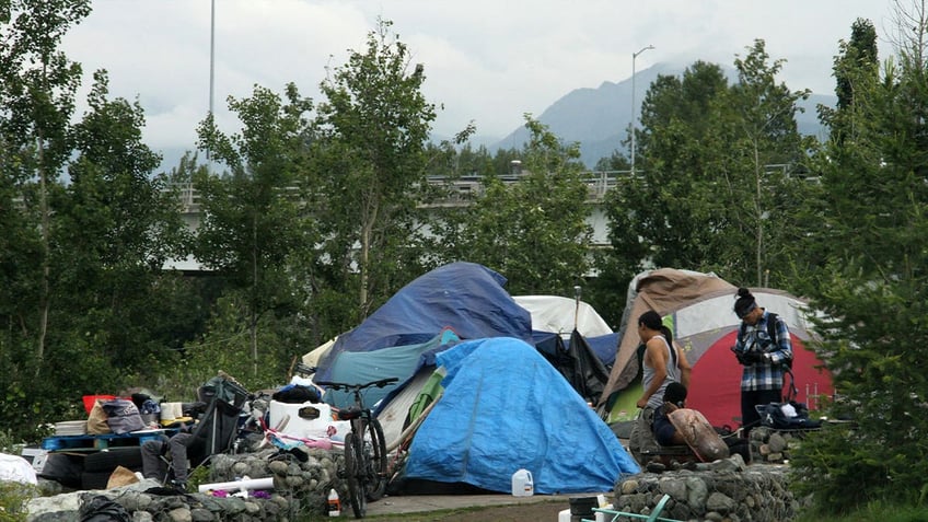 anchorage alaska scrambles to find housing for the homeless as winter approaches