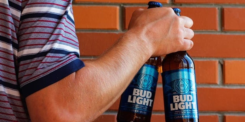 anheuser busch doozy earnings call showed bud light honchos havent learned lesson experts say