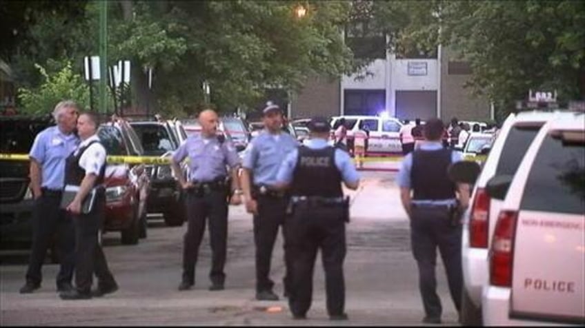 another extended july 4th weekend of historic violence in chicago 109 shot 19 fatally