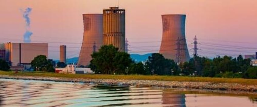 another new nuclear reactor energizes us clean energy hopes