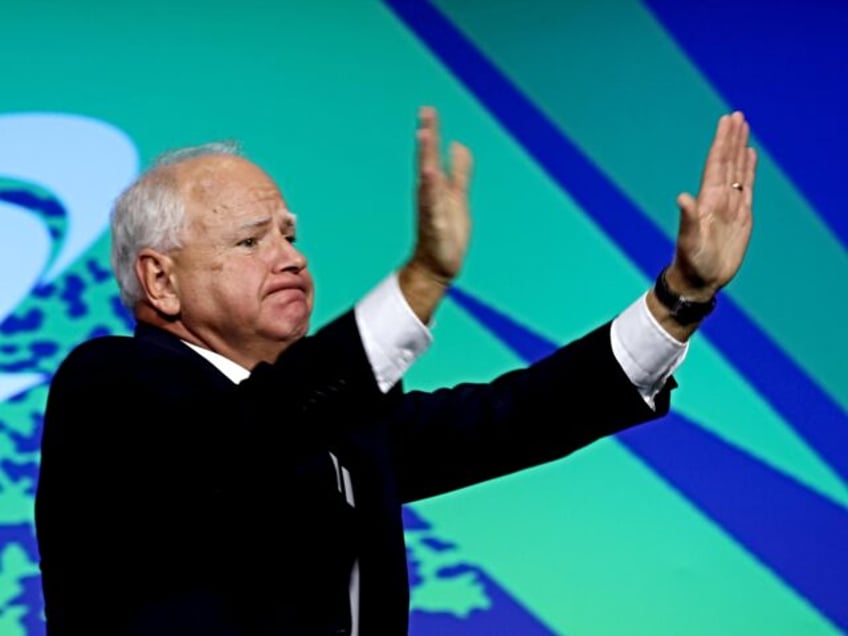 LOS ANGELES, CA - AUGUST 13, 2024 - Governor Tim Walz, vice presidential nominee, waves to