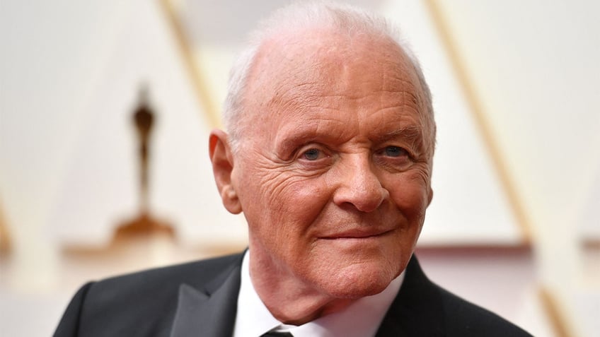 Anthony Hopkins red carpet