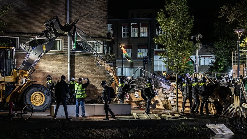 Protesters, pallets