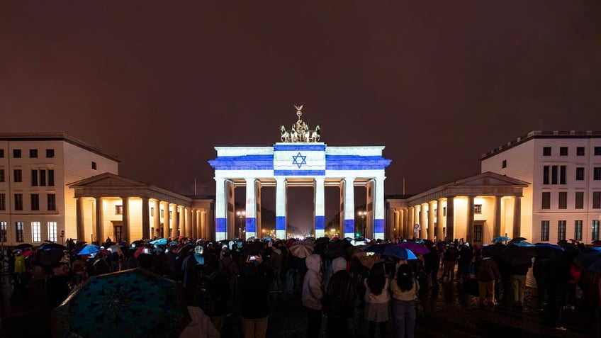 anti israel sentiment leads to berlin official to reluctantly ask jews to hide their faith