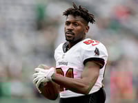 Antonio Brown detained after gunshots outside Adin Ross’ boxing event