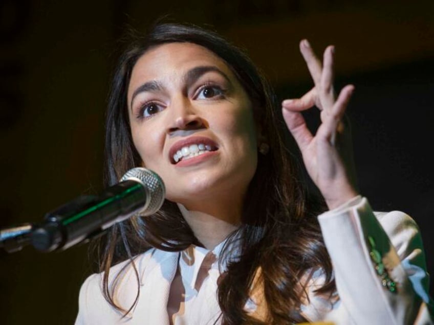 Alexandria Ocasio-Cortez (Cliff Owen / Associated Press)