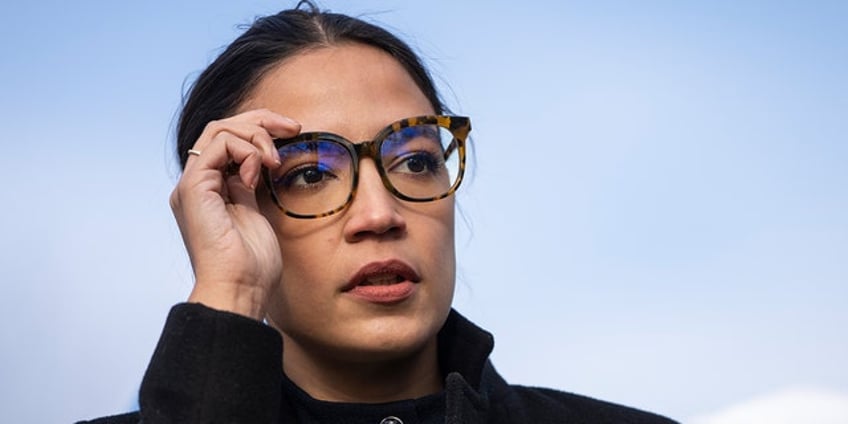 aoc maintained up to 50k in student loan debt while calling for its cancelation disclosures show