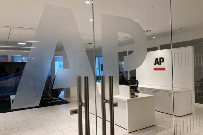 ap other news organizations develop standards for use of artificial intelligence in newsrooms