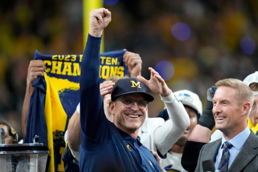 ap top 25 michigan is no 1 for first time in 26 seasons georgias streak on top ends at 24 weeks