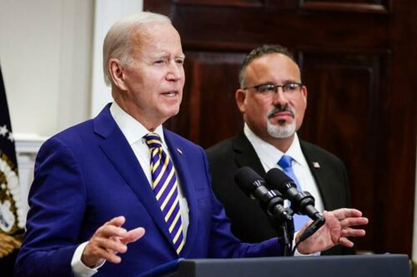 appeals court blocks key parts of bidens student loan relief plan