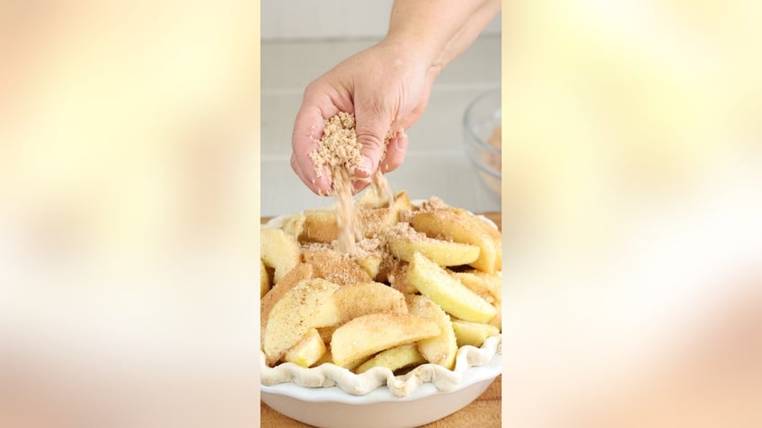 apple crumb pie for an iconic all american thanksgiving dessert try the recipe