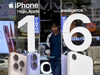 Apple expects $900 mn tariff hit, US iPhone supply shifts to India