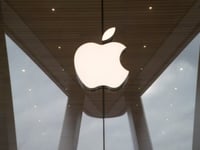 Apple Store employees in Maryland vote to authorize a first strike over working conditions
