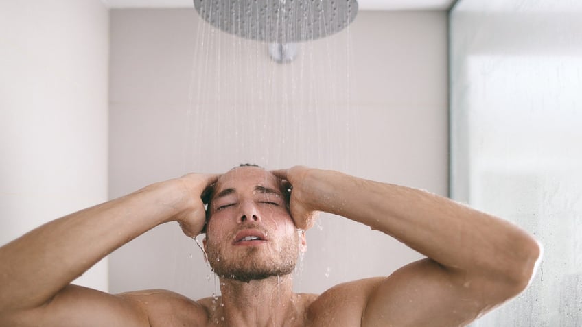 are the benefits of cold showers worth the discomfort experts weigh in