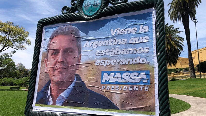 argentina election showdown as libertarian outsider looks to take down establishment candidate