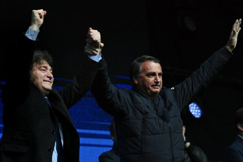 Argentine President Javier Milei (L) and Brazil's Jair Bolsonaro are fans of former US pre