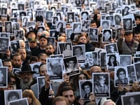 Argentines commemorate Jewish center bombing, demand justice