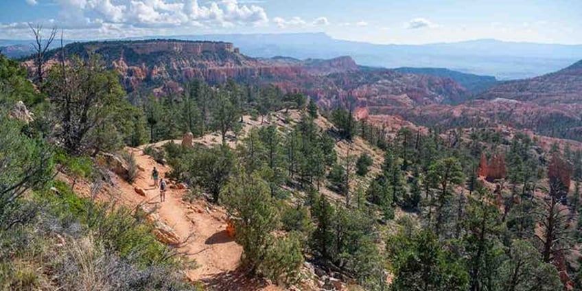 arizona hiker found dead at utahs bryce canyon national park after thunderstorm flash flooding