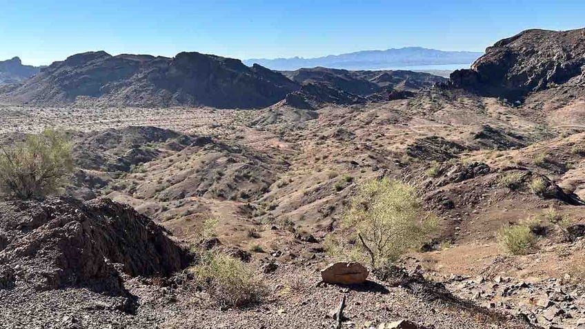 arizona hikers discover body of missing woman near mountain peak